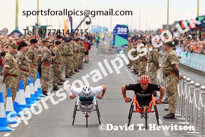 Womens wheelchair 2022 Great North Run. Photo: David T. Hewitson/Sports for All Pics